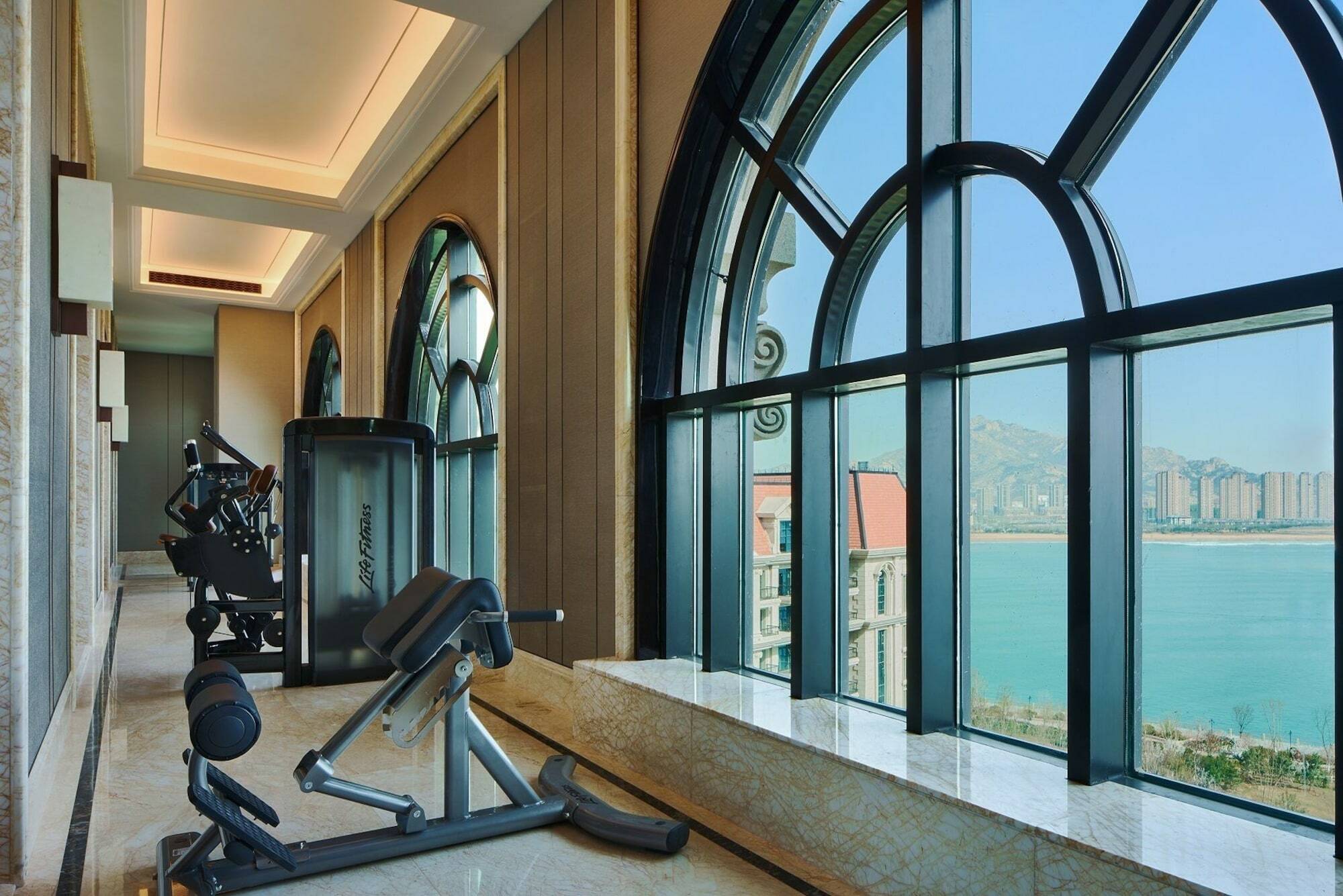 Wanda Realm Qingdao Movie Metropolis Hotell Exteriör bild