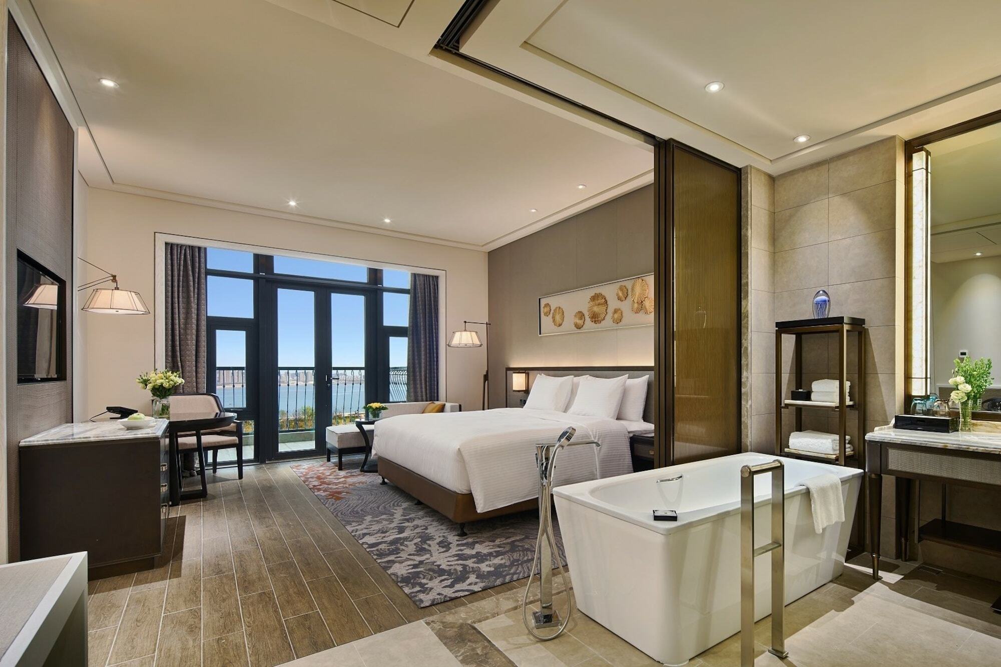 Wanda Realm Qingdao Movie Metropolis Hotell Exteriör bild