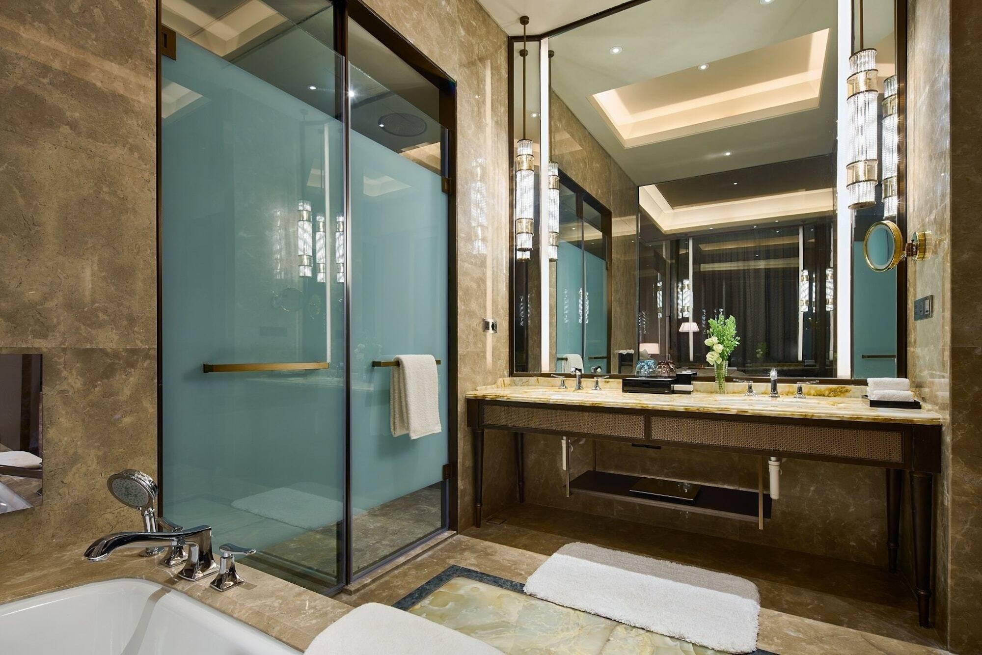 Wanda Realm Qingdao Movie Metropolis Hotell Exteriör bild